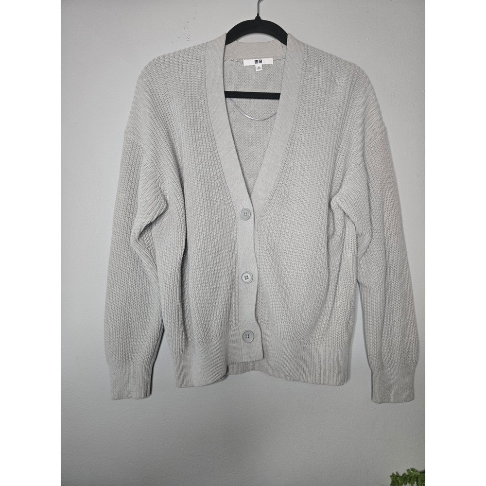 Uniqlo Women's‎ XS Light Gray Chunky Knit Button Cardigan Minimalist Sweater